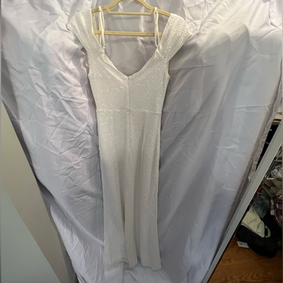 Dress - Picture 3 of 7